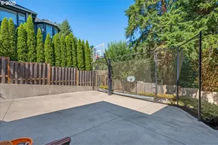 15116 SW Peachtree Dr, Portland, OR 97224 - Photo 39