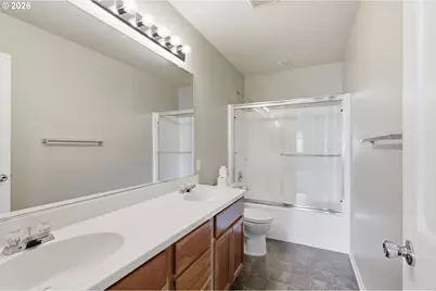 5475 Charles Way, Eugene, OR 97402 - Photo 35