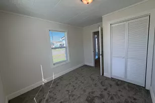 1386 Airway Ave, Sutherlin, OR 97479 - Photo 7