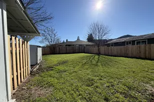 1386 Airway Ave, Sutherlin, OR 97479 - Photo 31