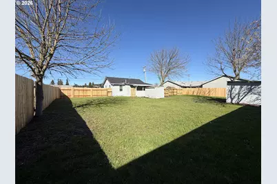 1386 Airway Ave, Sutherlin, OR 97479 - Photo 29