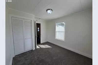 1386 Airway Ave, Sutherlin, OR 97479 - Photo 17