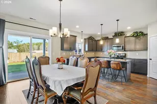 2105 NE Summit Dr, Albany, OR 97321 - Photo 13