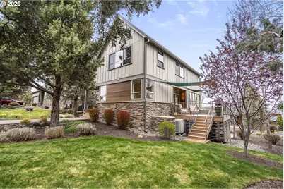 224 Volunteer Park Ln, Redmond, OR 97756 - Photo 1