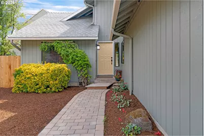 20 SW 143rd Ave, Beaverton, OR 97006 - Photo 3