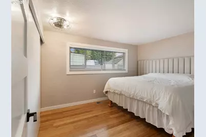 1320 NE 17th St, Gresham, OR 97030 - Photo 23