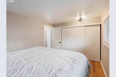 1320 NE 17th St, Gresham, OR 97030 - Photo 25