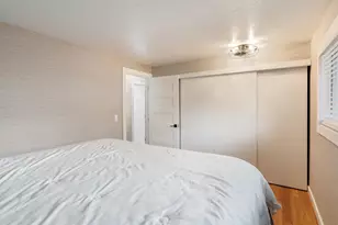1320 NE 17th St, Gresham, OR 97030 - Photo 25