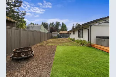 1320 NE 17th St, Gresham, OR 97030 - Photo 37