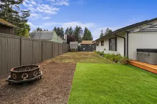 1320 NE 17th St, Gresham, OR 97030 - Photo 37