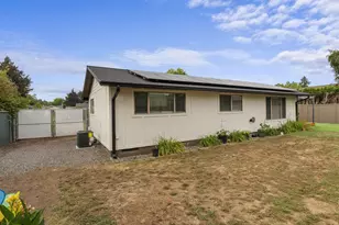 1320 NE 17th St, Gresham, OR 97030 - Photo 41