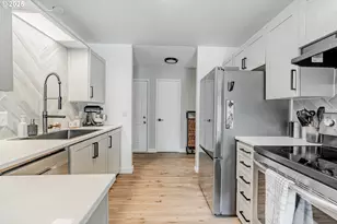 6745 SW Scholls Ferry Rd, Beaverton, OR 97008 - Photo 11