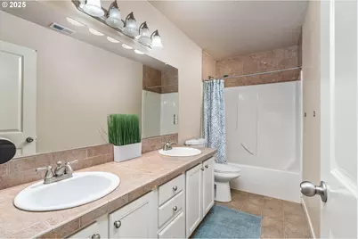 9488 SE Grace Cir, Happy Valley, OR 97086 - Photo 27