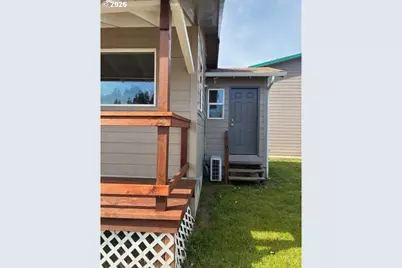 130 N 7th St, Lakeside, OR 97449 - Photo 25