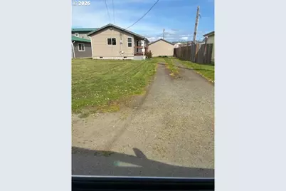 130 N 7th St, Lakeside, OR 97449 - Photo 29