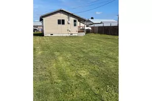 130 N 7th St, Lakeside, OR 97449 - Photo 3