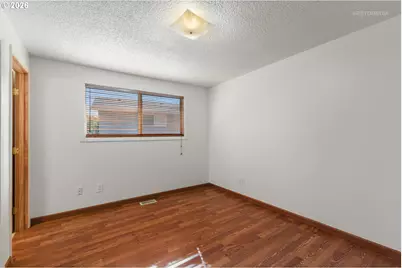 4835 Bonnet Dr, West Linn, OR 97068 - Photo 17