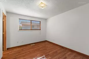 4835 Bonnet Dr, West Linn, OR 97068 - Photo 17