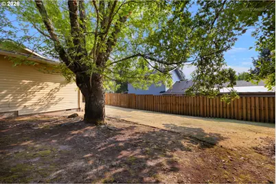 4835 Bonnet Dr, West Linn, OR 97068 - Photo 35