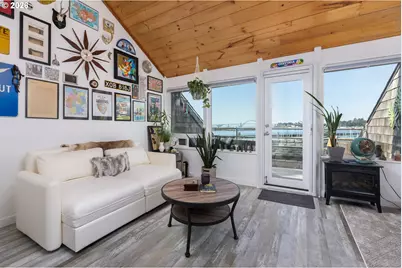 1000 SE Bay Blvd #A-3, Newport, OR 97365 - Photo 3