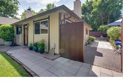 9649 SW Davies Rd, Beaverton, OR 97008 - Photo 37