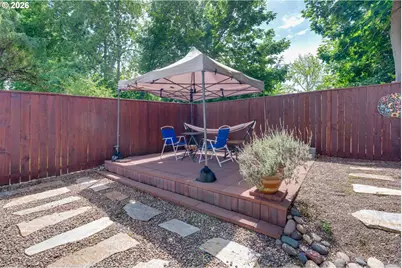 9649 SW Davies Rd, Beaverton, OR 97008 - Photo 41