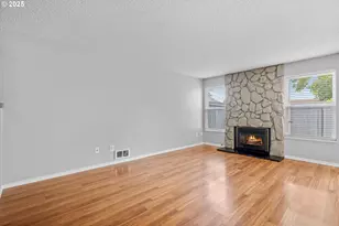 827 NE 90th Ave, Portland, OR 97220 - Photo 15