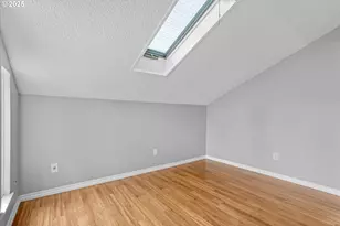 827 NE 90th Ave, Portland, OR 97220 - Photo 19