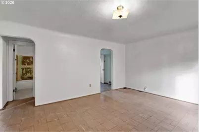 930 1st St, Springfield, OR 97477 - Photo 5