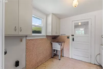 83015 Peninsula Rd, Fall Creek, OR 97438 - Photo 21