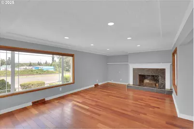 3110 NE Bryant St, Portland, OR 97211 - Photo 7