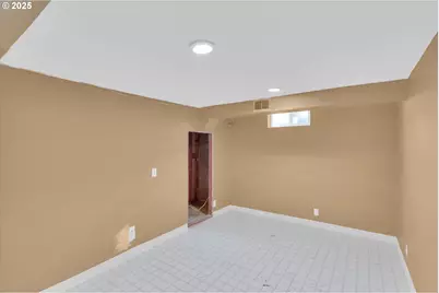 3110 NE Bryant St, Portland, OR 97211 - Photo 37