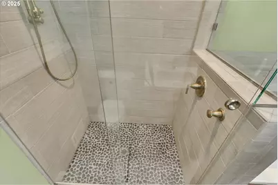 3110 NE Bryant St, Portland, OR 97211 - Photo 19