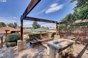 3110 NE Bryant St, Portland, OR 97211 - Photo 45