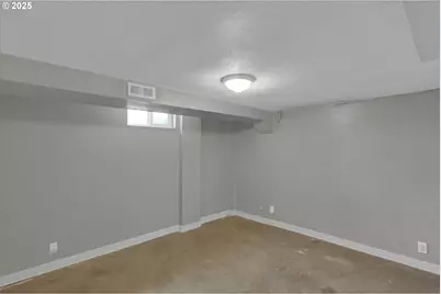 3110 NE Bryant St, Portland, OR 97211 - Photo 35