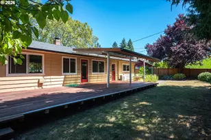 124 NE Lincoln Ct, Hillsboro, OR 97124 - Photo 41