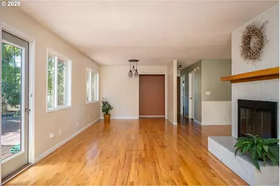 124 NE Lincoln Ct, Hillsboro, OR 97124 - Photo 21