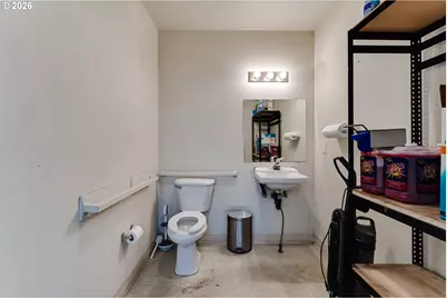 4224 W 7th Ave #3, Eugene, OR 97402 - Photo 7