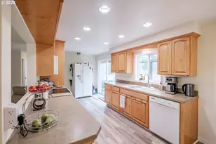 40235 Rainbow Dr, Scio, OR 97374 - Photo 19