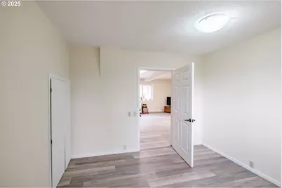 40235 Rainbow Dr, Scio, OR 97374 - Photo 17