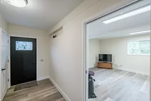 40235 Rainbow Dr, Scio, OR 97374 - Photo 9