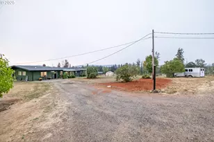 40235 Rainbow Dr, Scio, OR 97374 - Photo 3