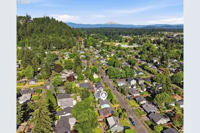8703 NE Sacramento St, Portland, OR 97220 - Photo 33