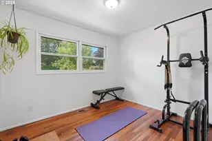 8703 NE Sacramento St, Portland, OR 97220 - Photo 19