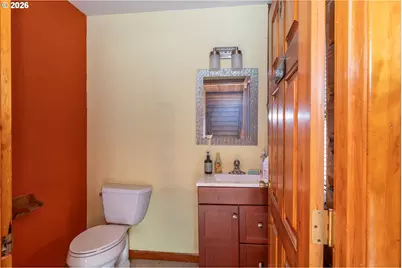 115 Phillips St, Canyonville, OR 97417 - Photo 25