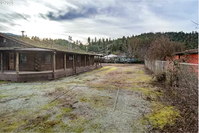 115 Phillips St, Canyonville, OR 97417 - Photo 31