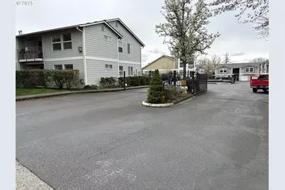 15072 NW Central Dr #406, Portland, OR 97229 - Photo 21
