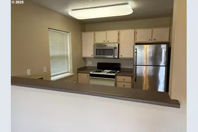 15072 NW Central Dr #406, Portland, OR 97229 - Photo 7