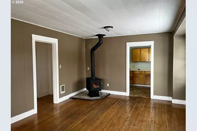 604 SW 2nd St, Enterprise, OR 97828 - Photo 3