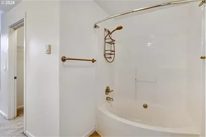 15050 SW Mallard Dr #201, Beaverton, OR 97007 - Photo 17